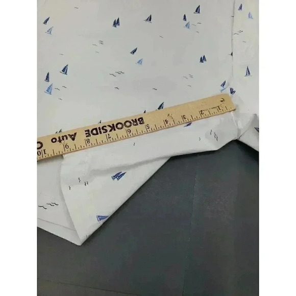 Izod Advantage Performance Sailboat Print Flat Front Shorts Men's Size 42 NWT - Picture 6 of 8